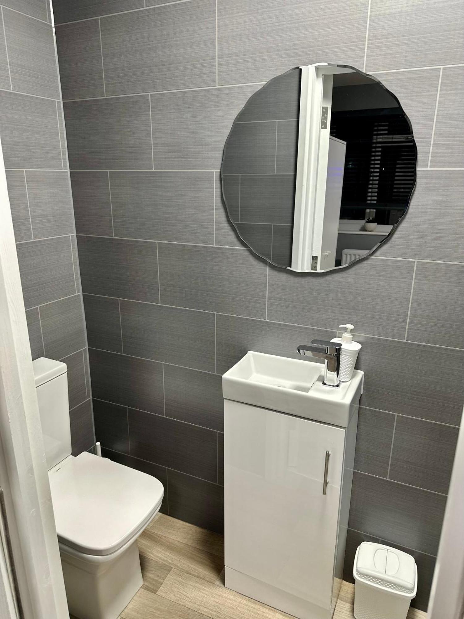 Cosy Ensuite Double Room, Near Heathrow Airport Northolt  Eksteriør billede